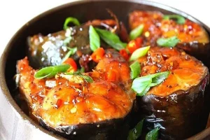 cá chép kho riềng