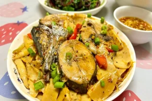 cá nục kho măng